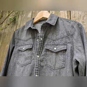 Wild Fable - Pearl Snap Denim Shirt - Women XS Charcoal Gray Wash - Long Sleeve